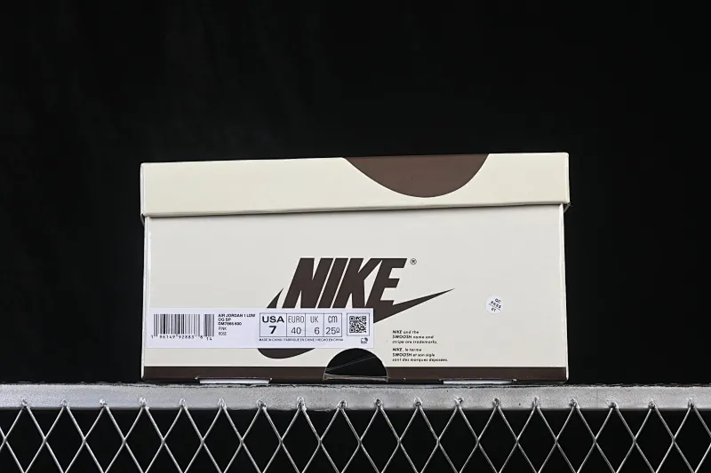 All categories Air Jordan Jordan series basketball shoes Air Jordan 1 Low ZG version Travis Scott x Air Jordan 1 Low OG AJ1 Joe 1 undercut low top full head layer DM7866-600